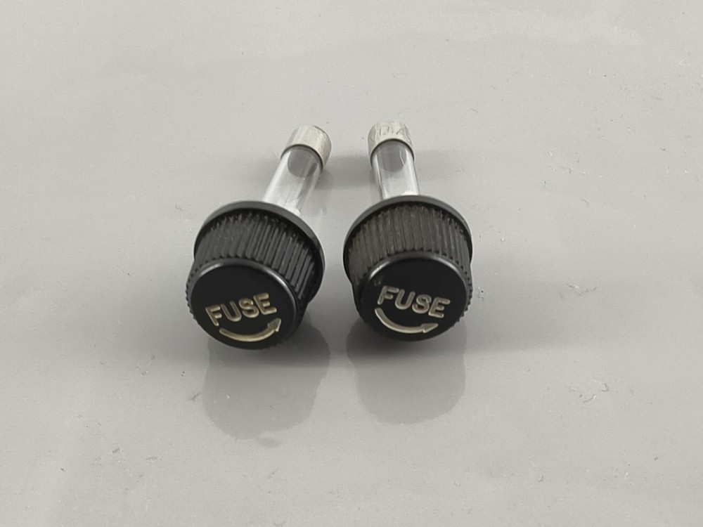 2 Nikon Microscope 30x6 Fuse Caps