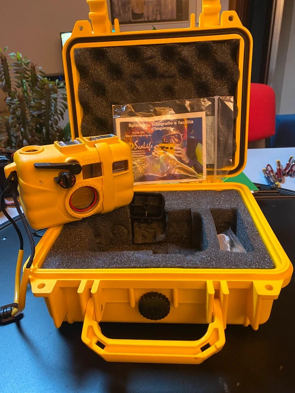 sealife reefmaster camera kit with analogue underwater camera