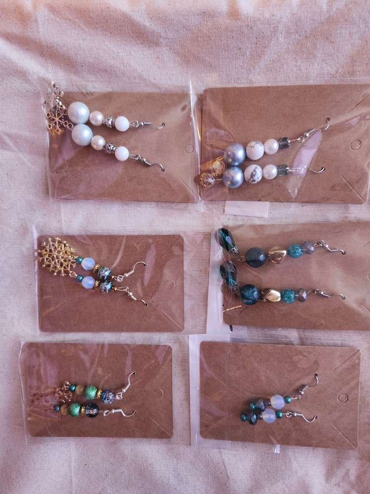 Handmade Earrings Stylish and Beautiful.