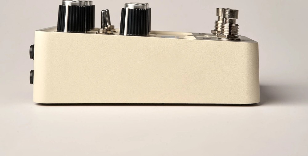 Universal Audio ASTRA Modulation Pedal