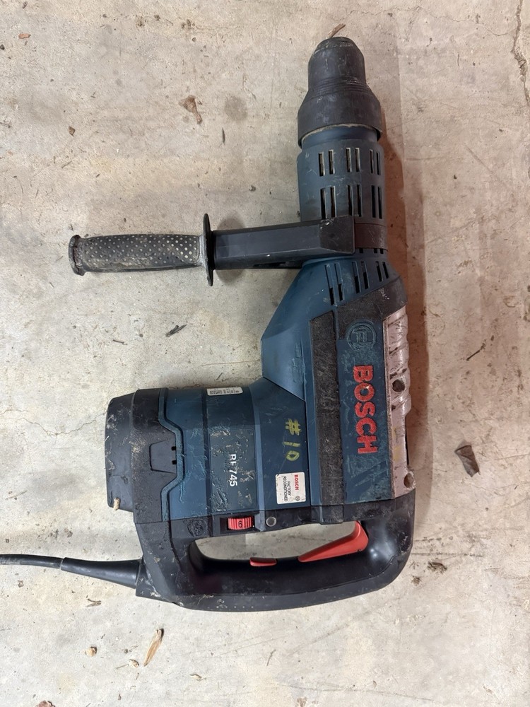 BOSCH RH745 Rotary Hammer