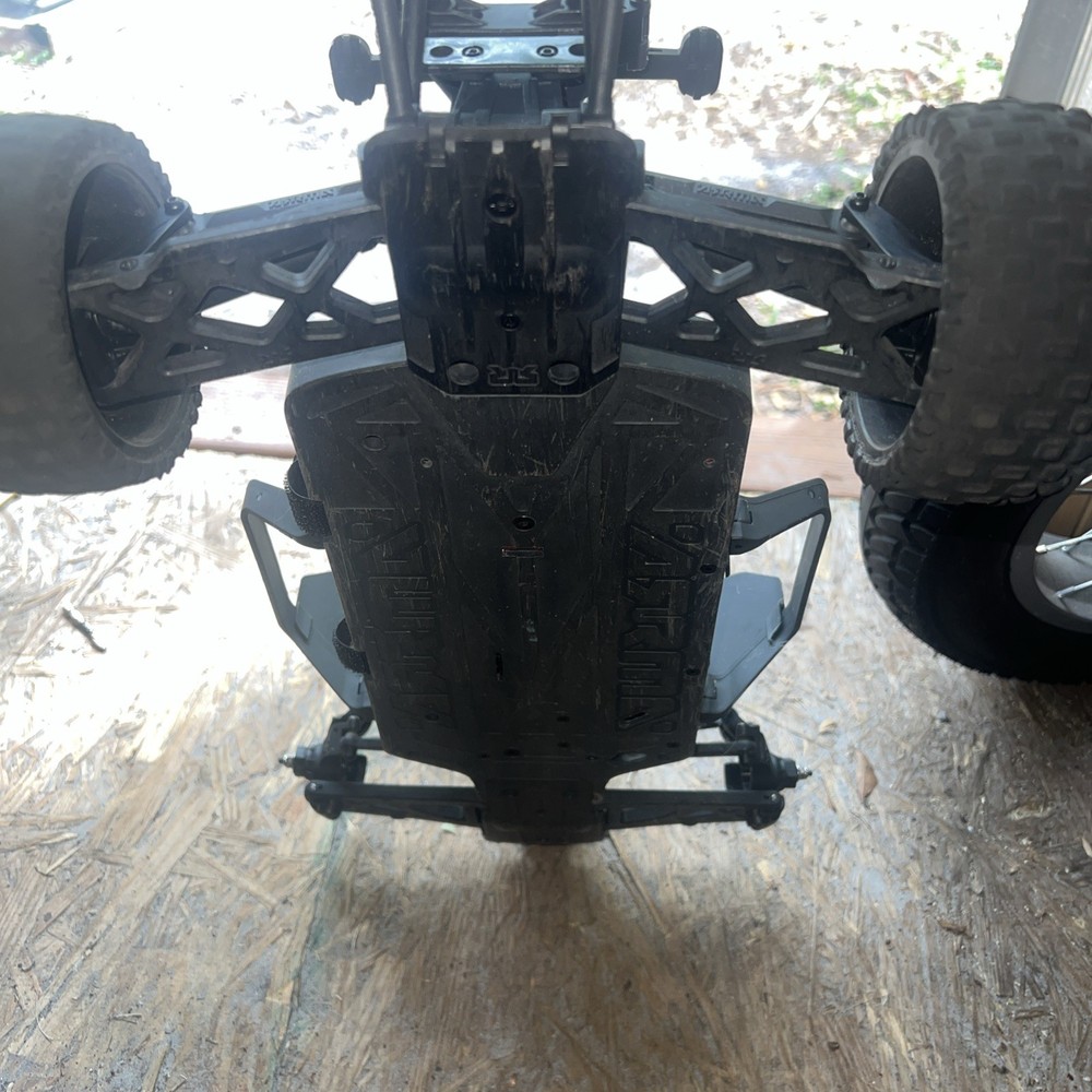 Armma Senton Frame With Parts