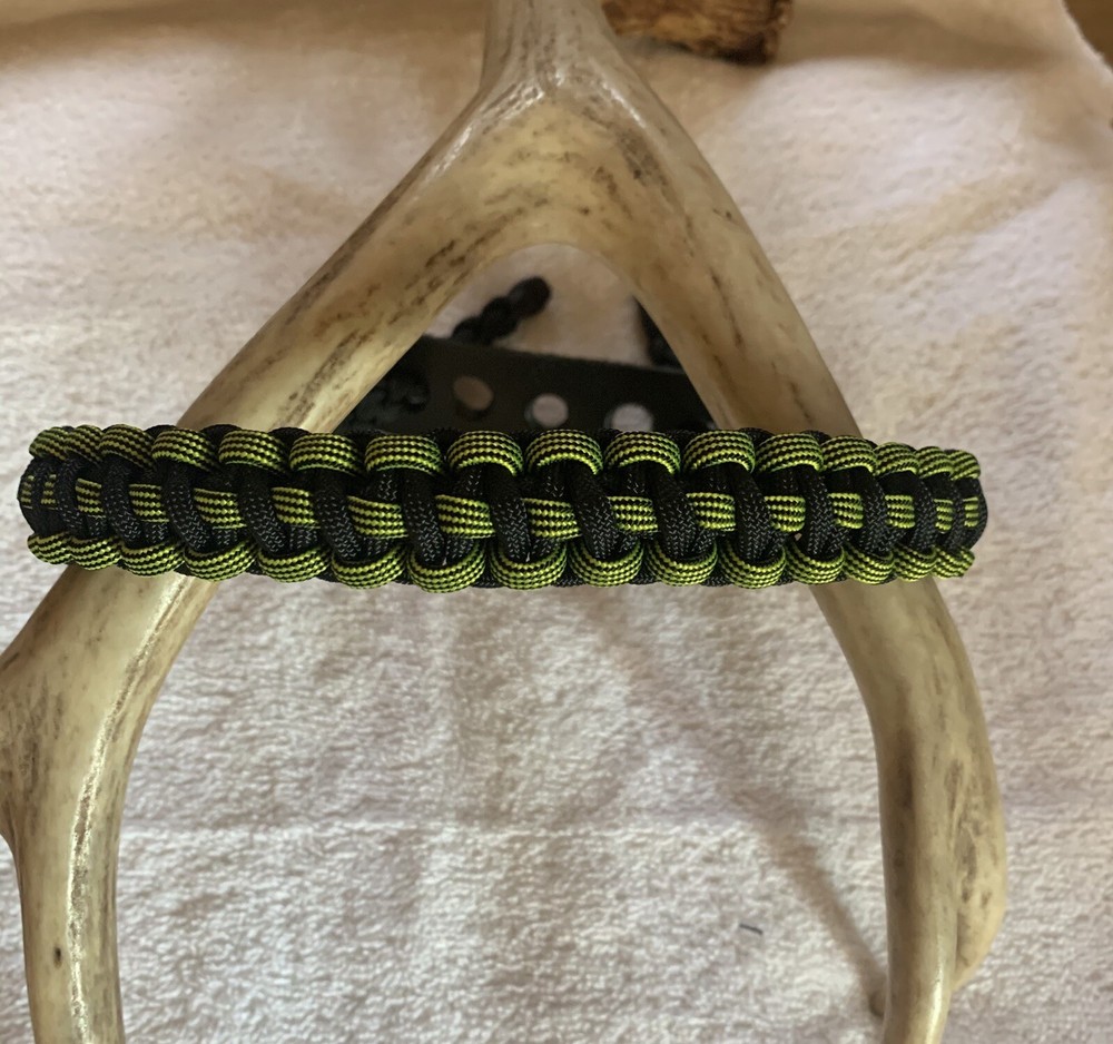 Black And Green/black Mix Bow Wrist Sling