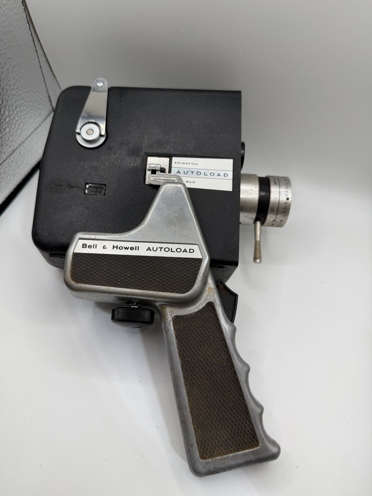 Vintage Bell & Howell Autoload Zoom Reflex 8mm Movie Camera w/ Case Untested