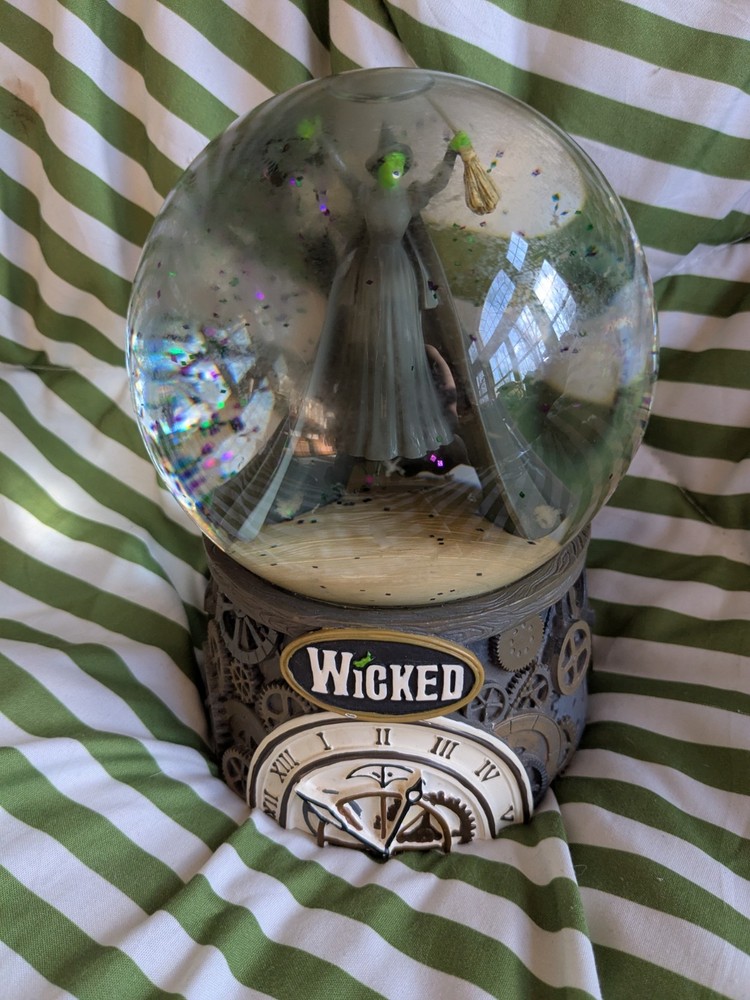 Wicked 2003 Broadway Musical Snow Globe Witch/Elphaba 'Defying Gravity' Theme