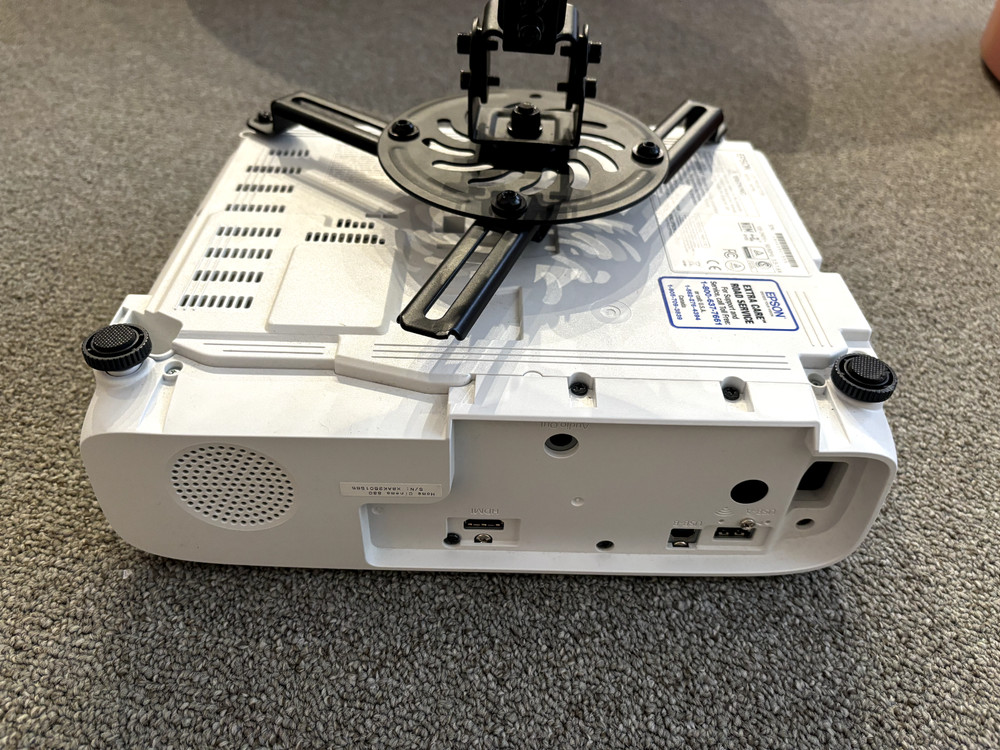 EPSON 3LCD PROJECTOR MODEL H979A