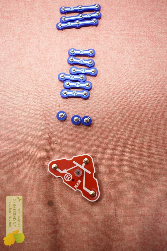 Snap Circuits Skill Builder Explorer Science Kit (Incomplete)