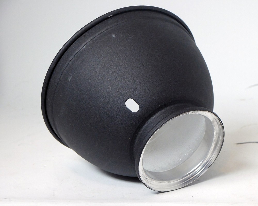 Standard 7" Diameter Umbrella Reflector Studio Strobe Used