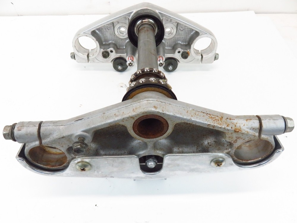 2000 Suzuki GZ250 Triple Tree Clamp Fork Upper Lower Front Steering