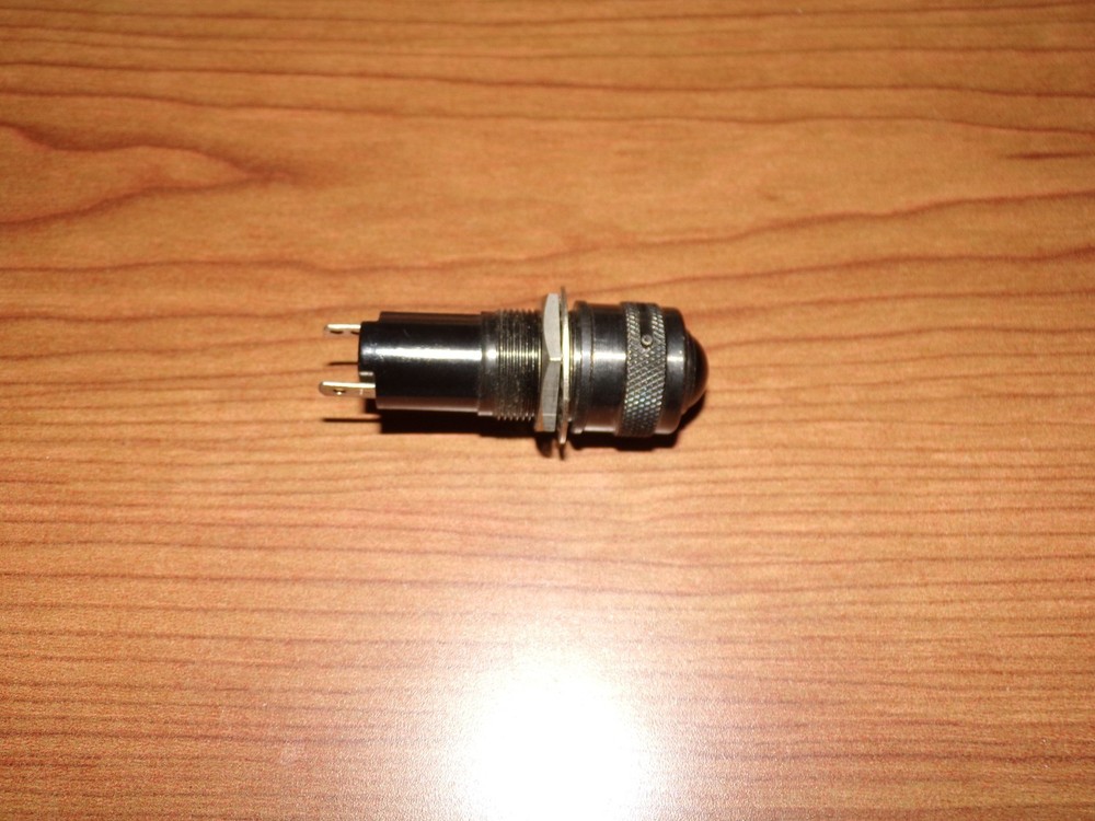 Dialco Green Dim Bright Switch