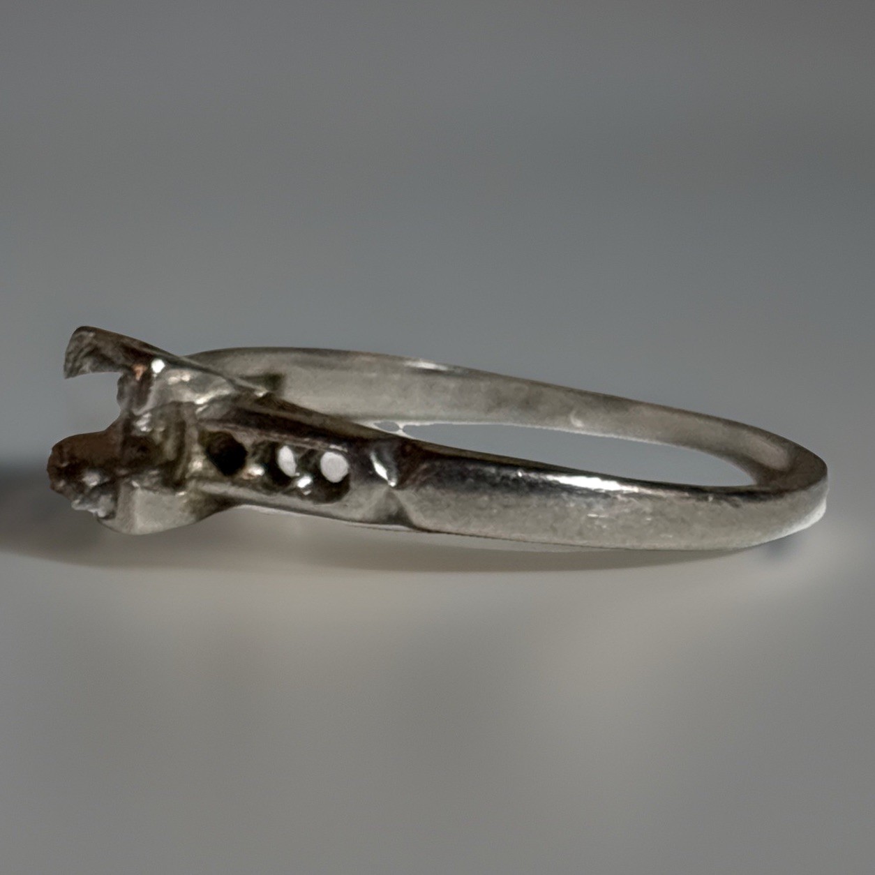 Platinum Solitaire Engagement Ring Setting – 0% IRID‑PLAT – Unmounted – 2.31g