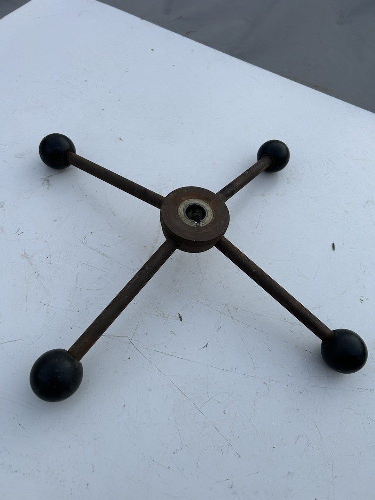 Walker Turner 900 / 1200 Series Drill Press Down Handle Knobs Rods 5/8 Bore Good