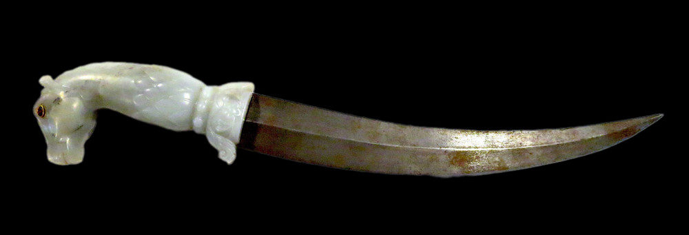 Mughal Jade Horse Head Handle And Dagger Ruby Eyes