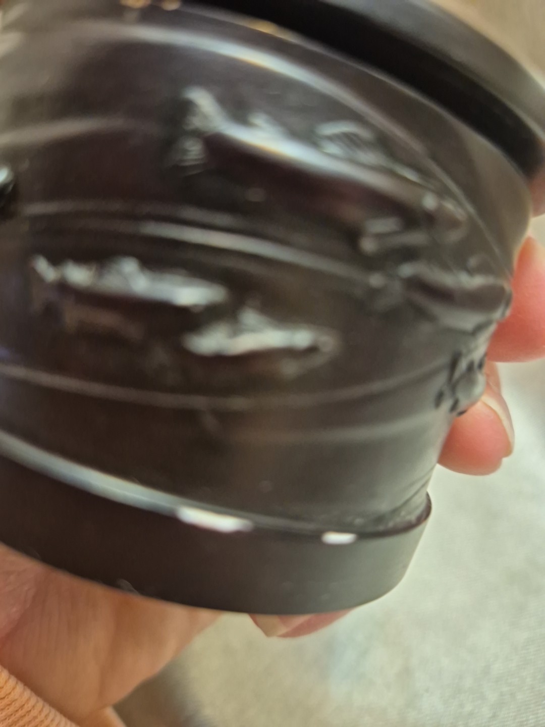 BLACK BOMA Canada Northwest Coast Whales Round Lidded Box CHIPPED