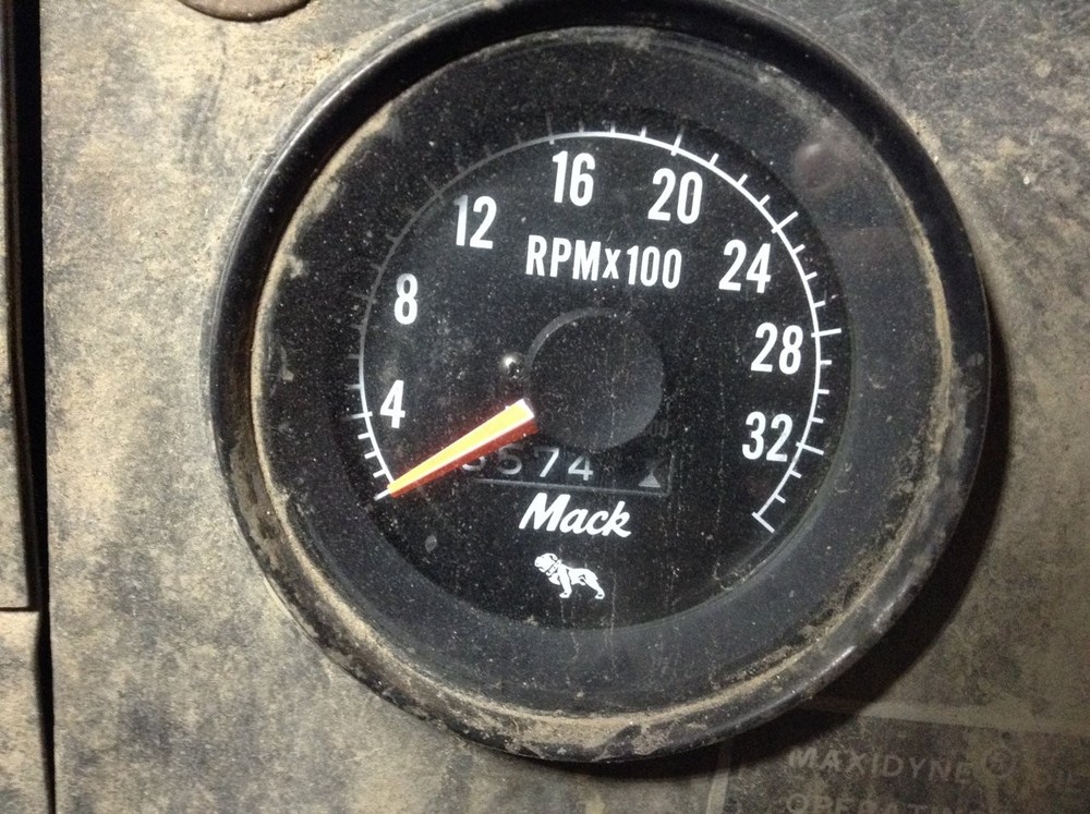Mack FL (COE) Speedometer Instrument Cluster - Used