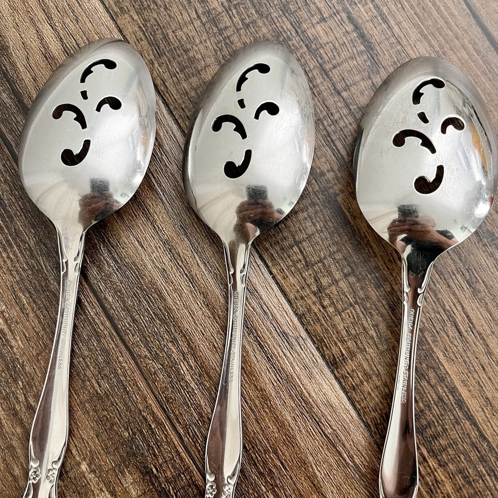 Oneida Chatelaine (3) Pierced Serving Spoon Stainless 8 1/4in Replacement