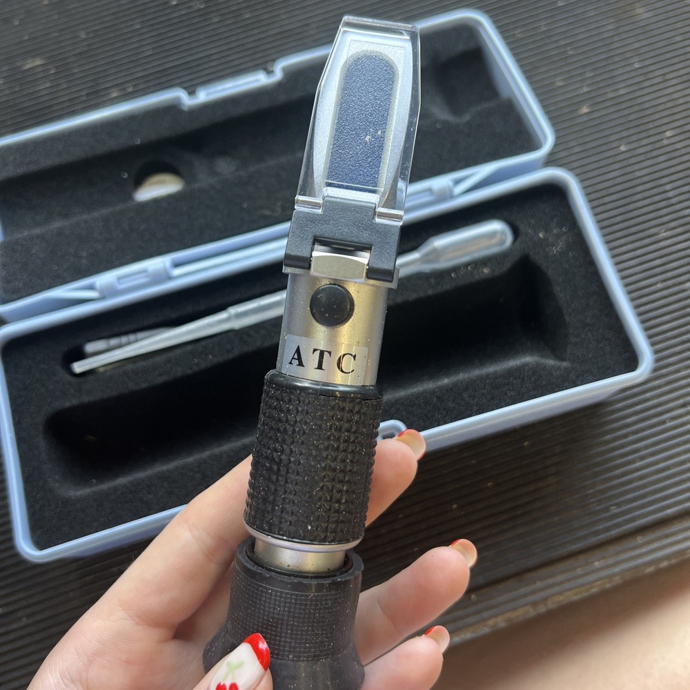 Autoutlet Portable Refractometer Used