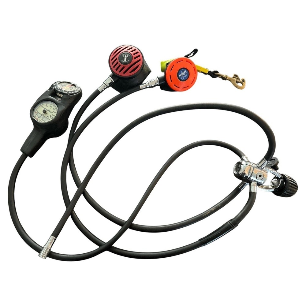Oceanic Scuba Dive Regulator Data Max 2 PSIG 4,000 Gauges & Compass Untested