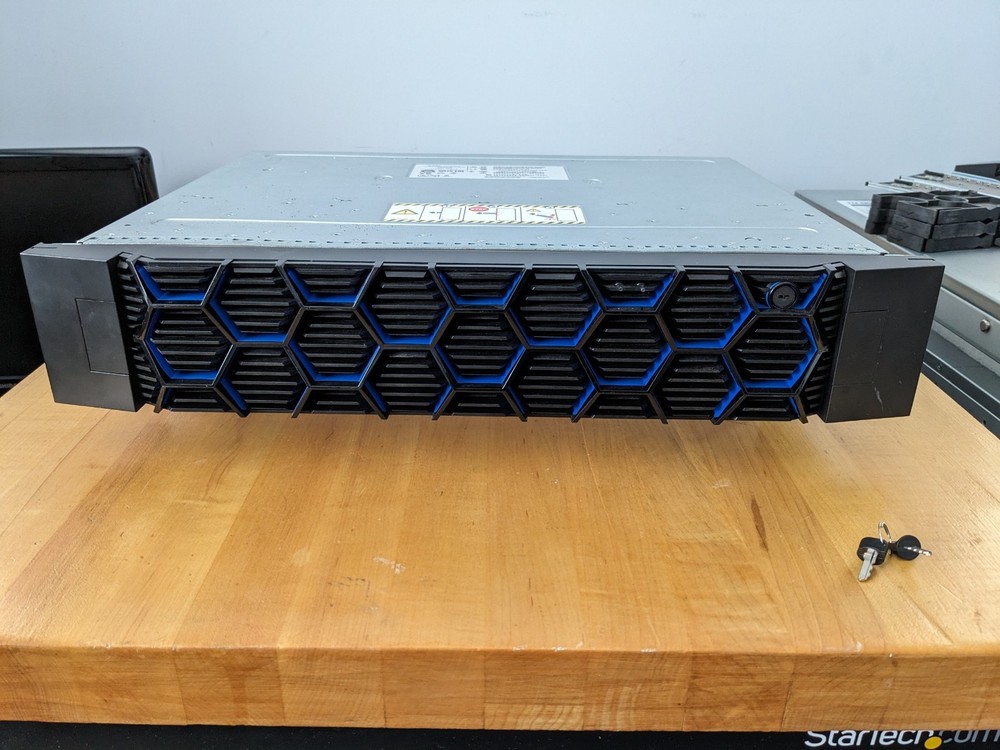 Dell EMC Unity SAE 25-Bay SAS3 12G Flash Storage Array JBOD w/ Front Bezel