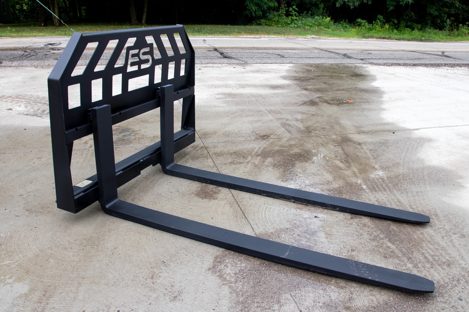 60" HEAVY DUTY PALLET FORKS SKID STEER QUICK ATTACH PALLET FORKS - FREE SHIPPING