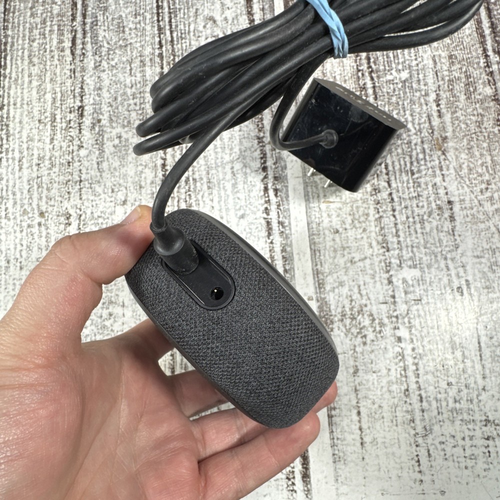 Amazon Echo Dot 3rd Gen Smart Speaker D9N29T Black w/ Power Adapter