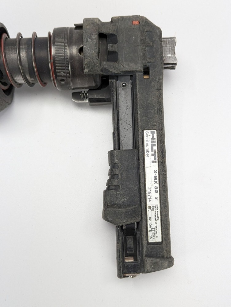 Hilti DX 351 Powder Actuated Tool with X-MX32 + Extras!