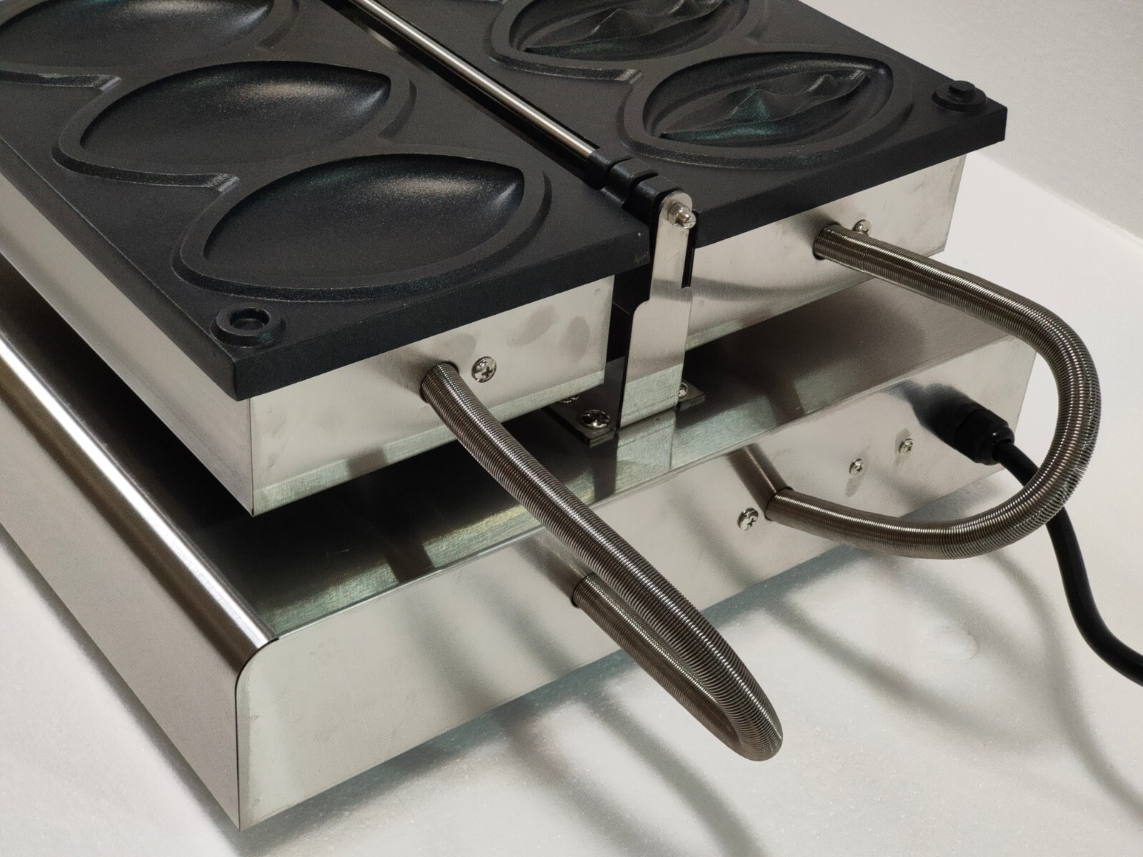 Kolice Commercial Strange Shape Waffle Maker Waffle Machine-3 grills