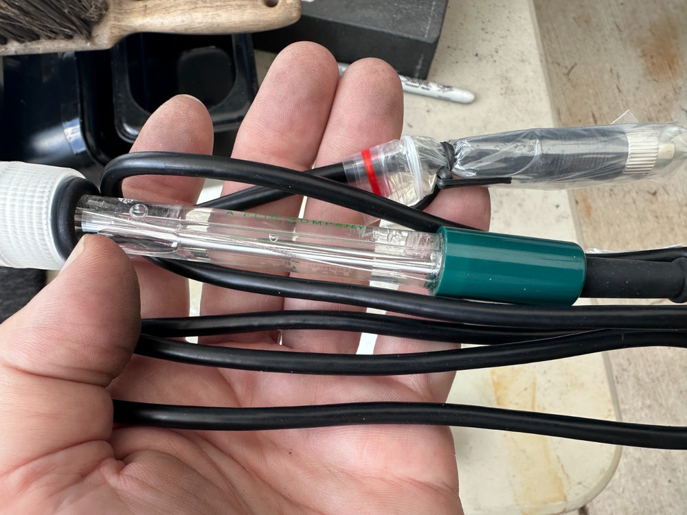 EXTECH Replacement Electrode: Conductivity/pH/T - PH305 pH Electrode - 4TXG7