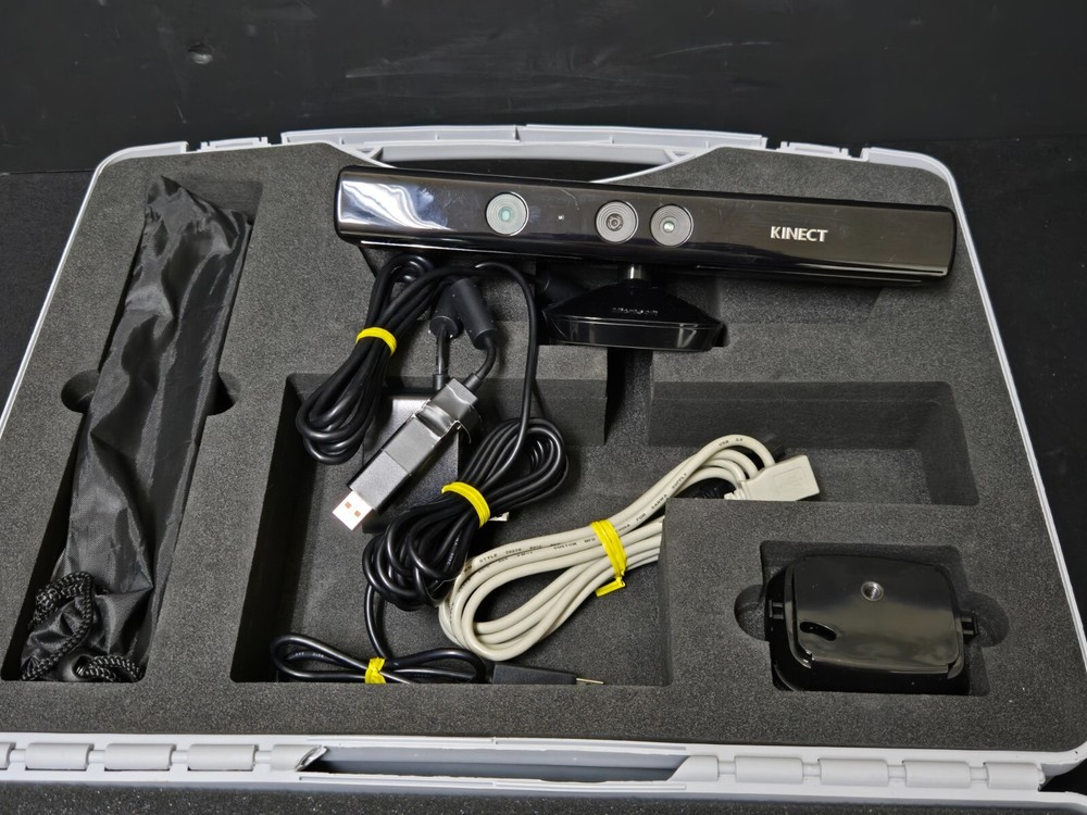 Noiseken Kinect : For Windows PC Model 1517, With Accessories, Case