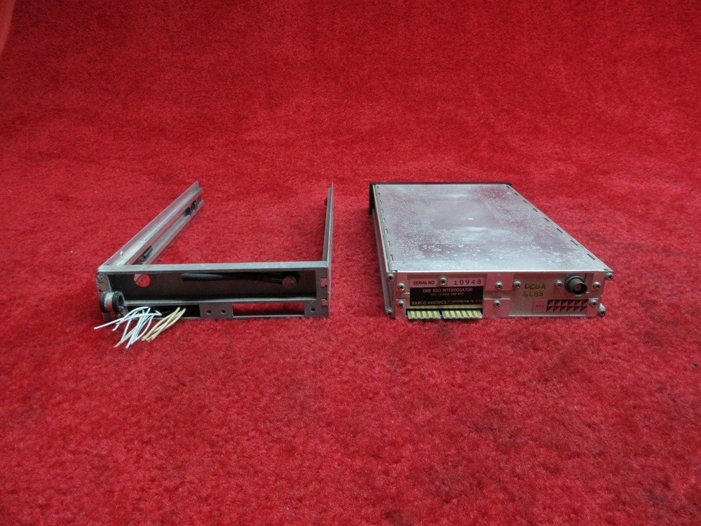 Narco Avionics DME 890 Interrogator W/ Mounting Tray
