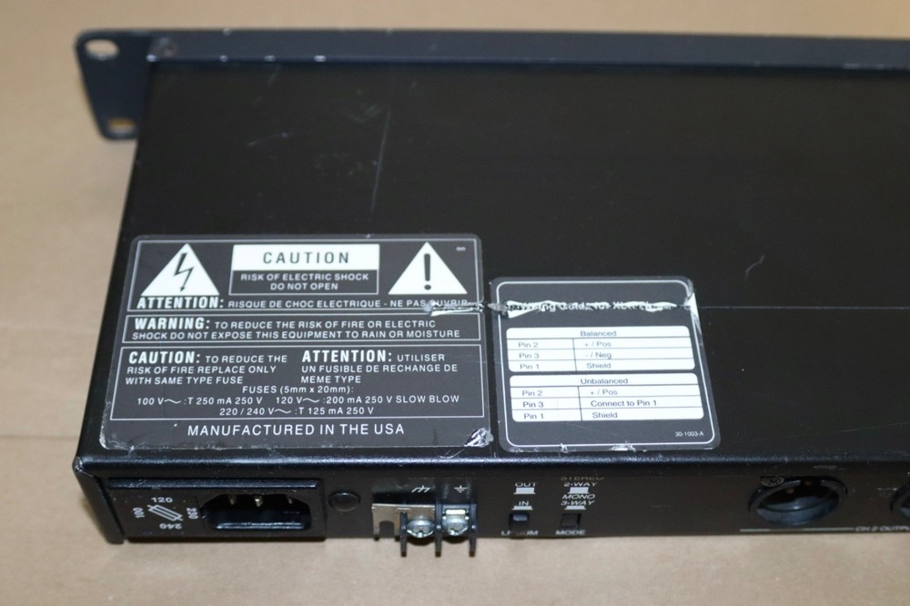 JBL M552 2-Channel Adjustable STEREO/MONO, Variable Crossover