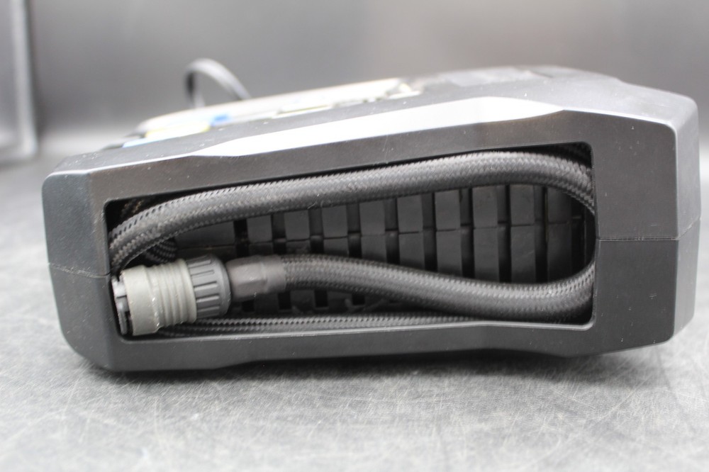 Michelin 12V Programmable Fast Flow Digital Tyre Inflator (27266)