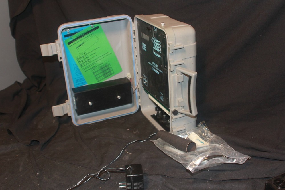 Omega Engineering OM-320 Portable Data Logger System