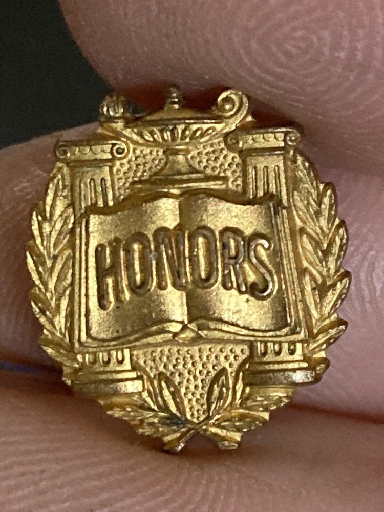 Honors Award Lapel Pin EUC K533