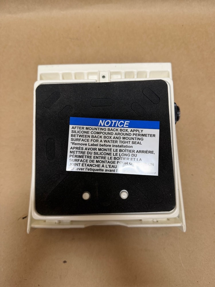 Cooper Lighting Crosstour LED Wall Pack 18W *NEW*