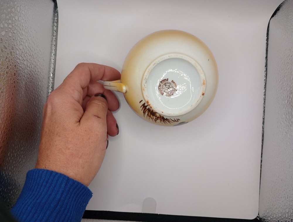 tea pot cream and sugar set