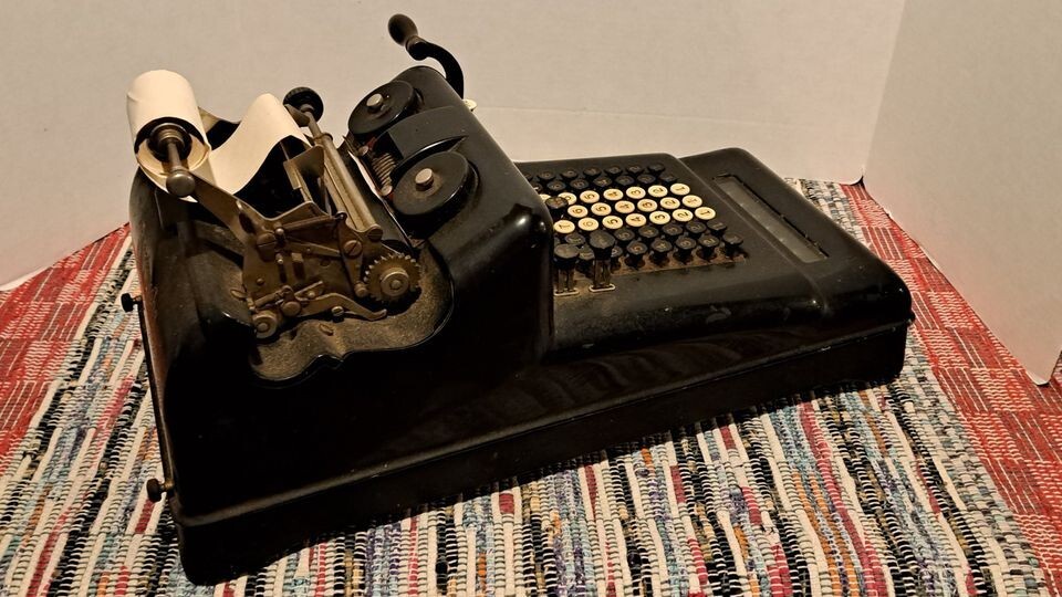 Antique Burroughs Class 3 7 Column Adding Machine