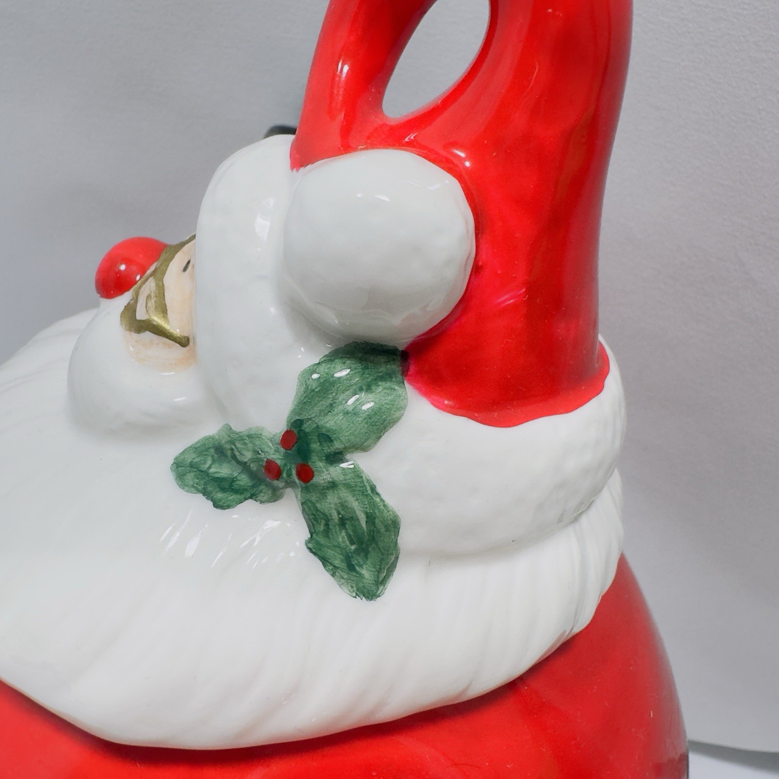 Omnibus OCI Painted Mr. Santa Claus Ceramic Teapot Christmas Tea Pot Candy Cane