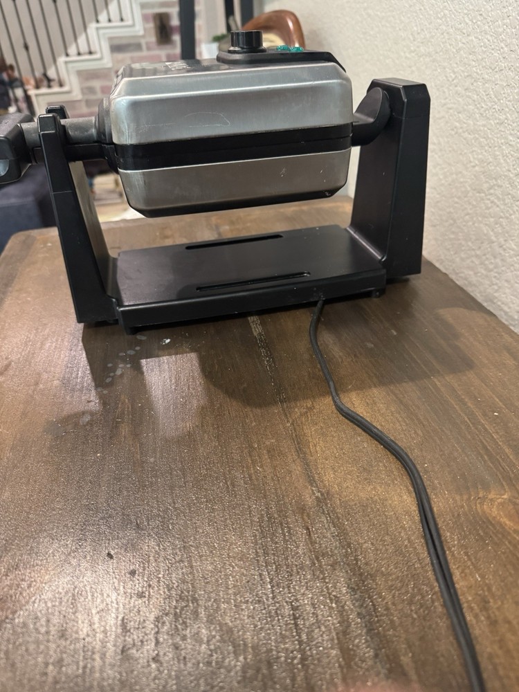 Waring Pro WMS200 4-Slice Professional Belgian Waffle Maker-Works!