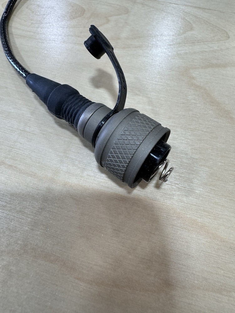Surefire SF Plug Switch Tailcap W Surefire Pressure Switch Combo FDE