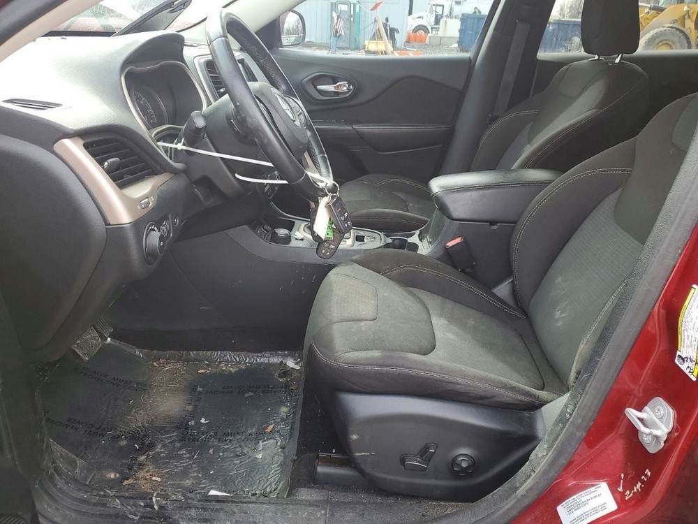 CHEROKEE 2015 Glove Box 808475