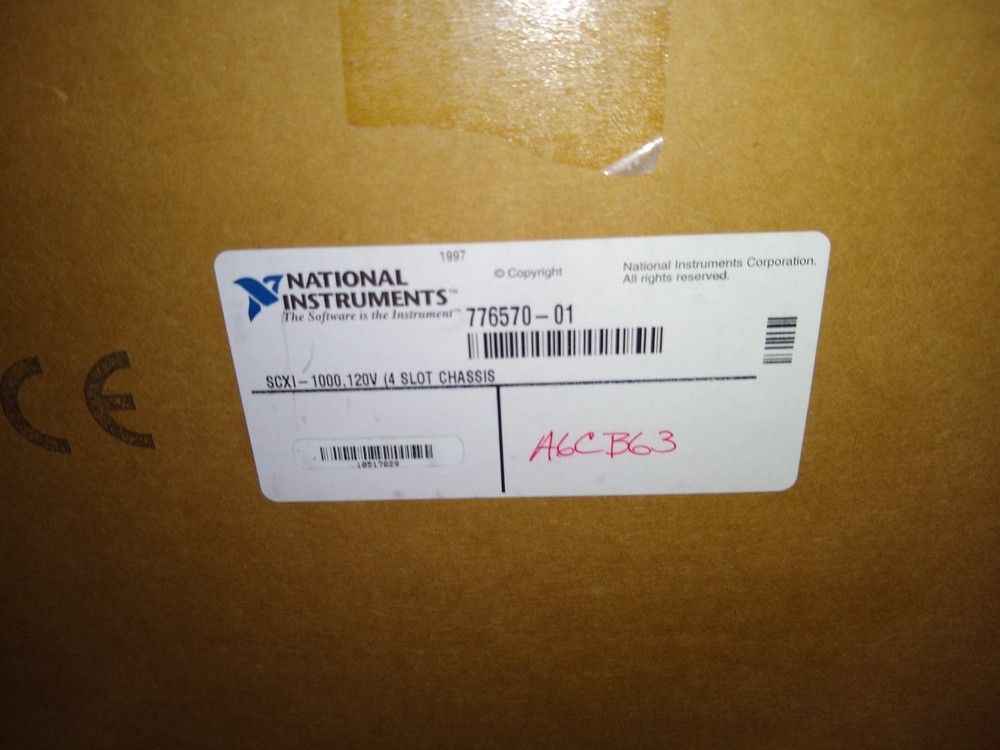 National Instruments SCXI-1000 Mainframe with SCXI-1141 Module Original Box