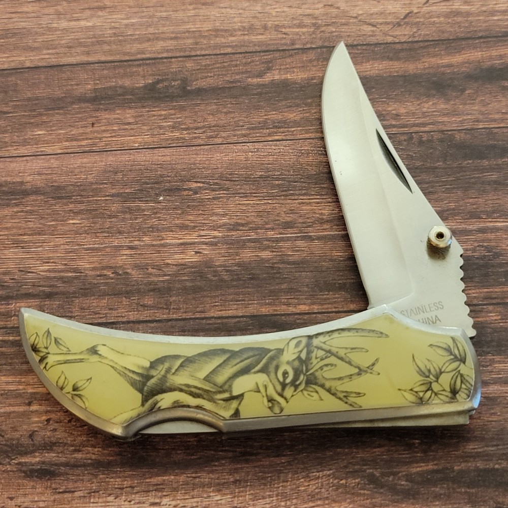 Lockback Folding Pocket Knife W/Deer Picture