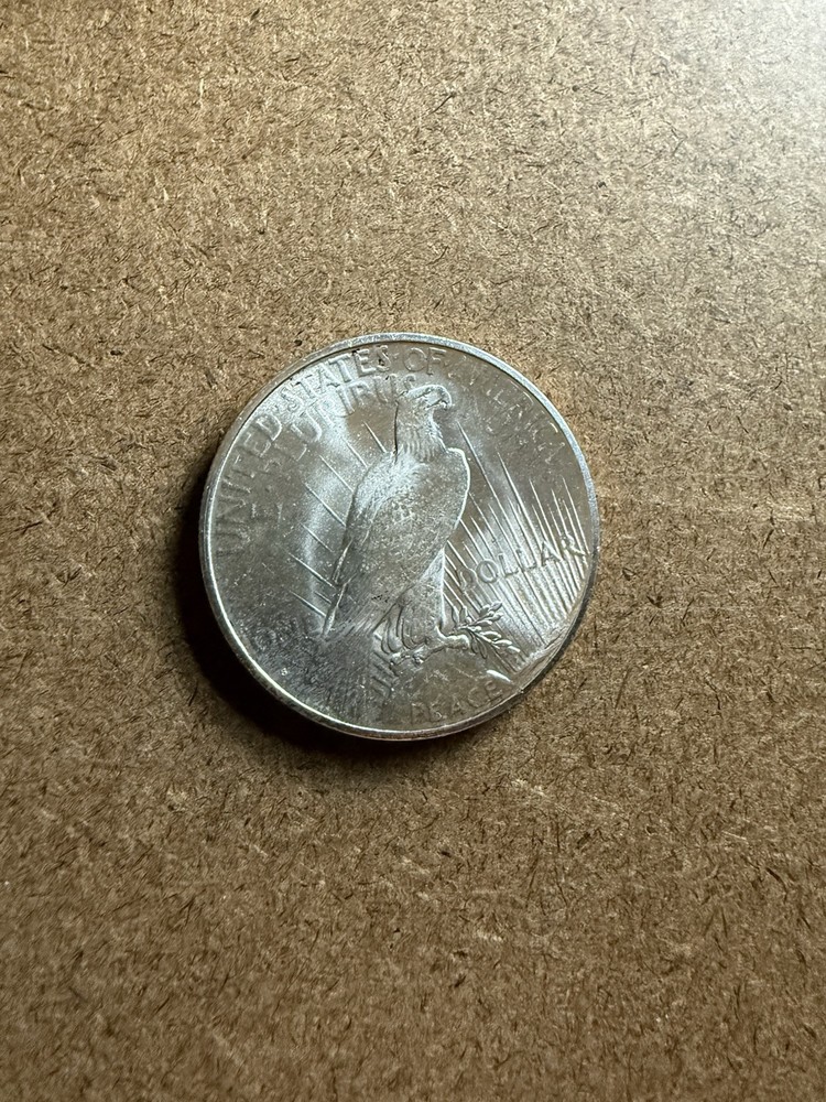 1925 s peace dollar Unc