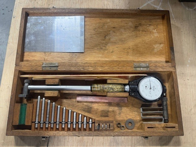 Mititoyo 511 Series Dial Bore Gauge Range 2.4" - 4"