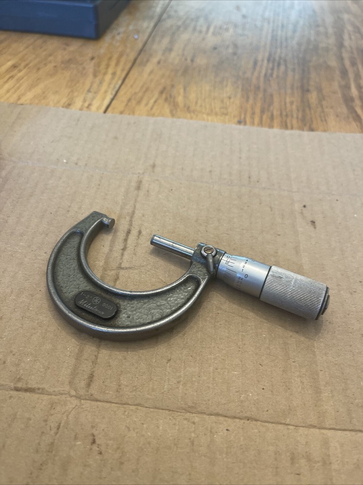 Mitutoyo 1-2" Outside Micrometer (103-136)