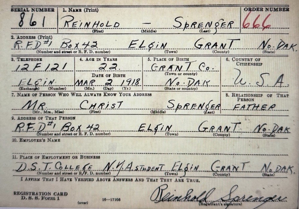 WW2 Dog Tag Named To North Dakota Vet 3520th Air Base Unit, 9th Base Squadron (1