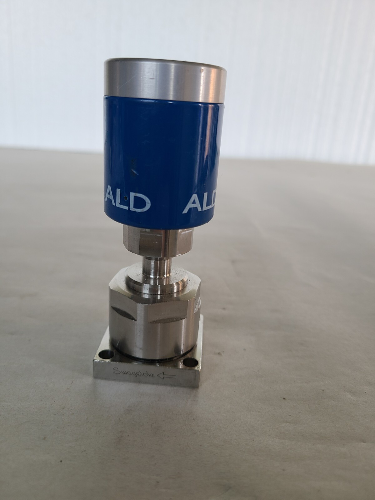 As-Is SWAGELOK ALD6 Diaphragm Valve 6LVV-MSM-ALD6T-HF2-P-C, 1 Piece