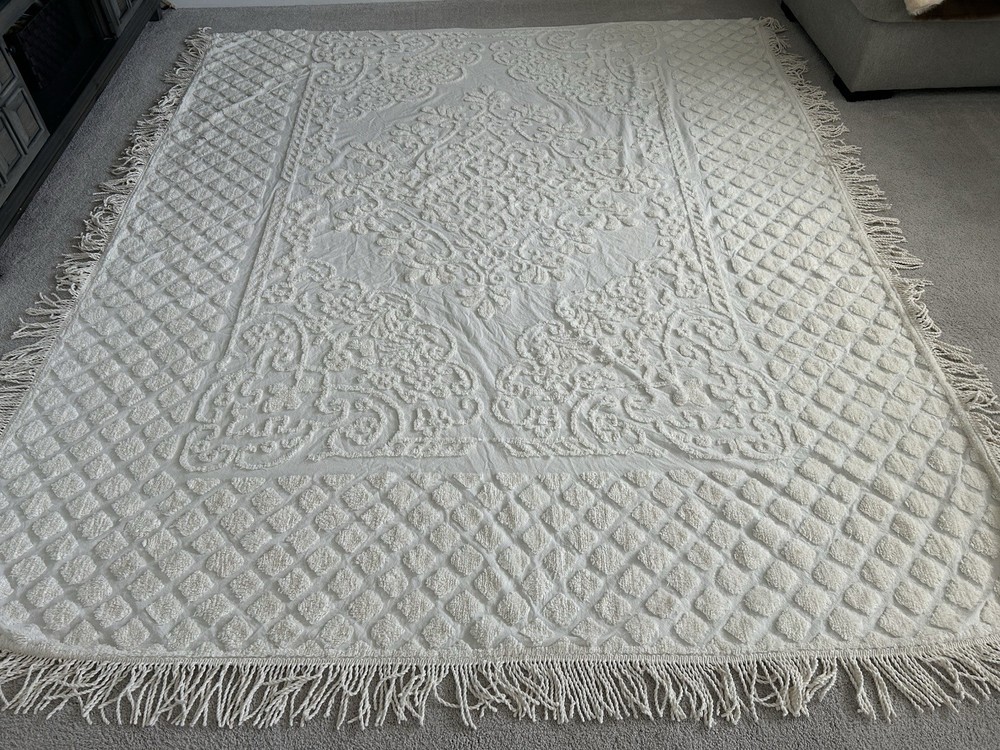 Vtg Chenille Bedspread Queen 93x106