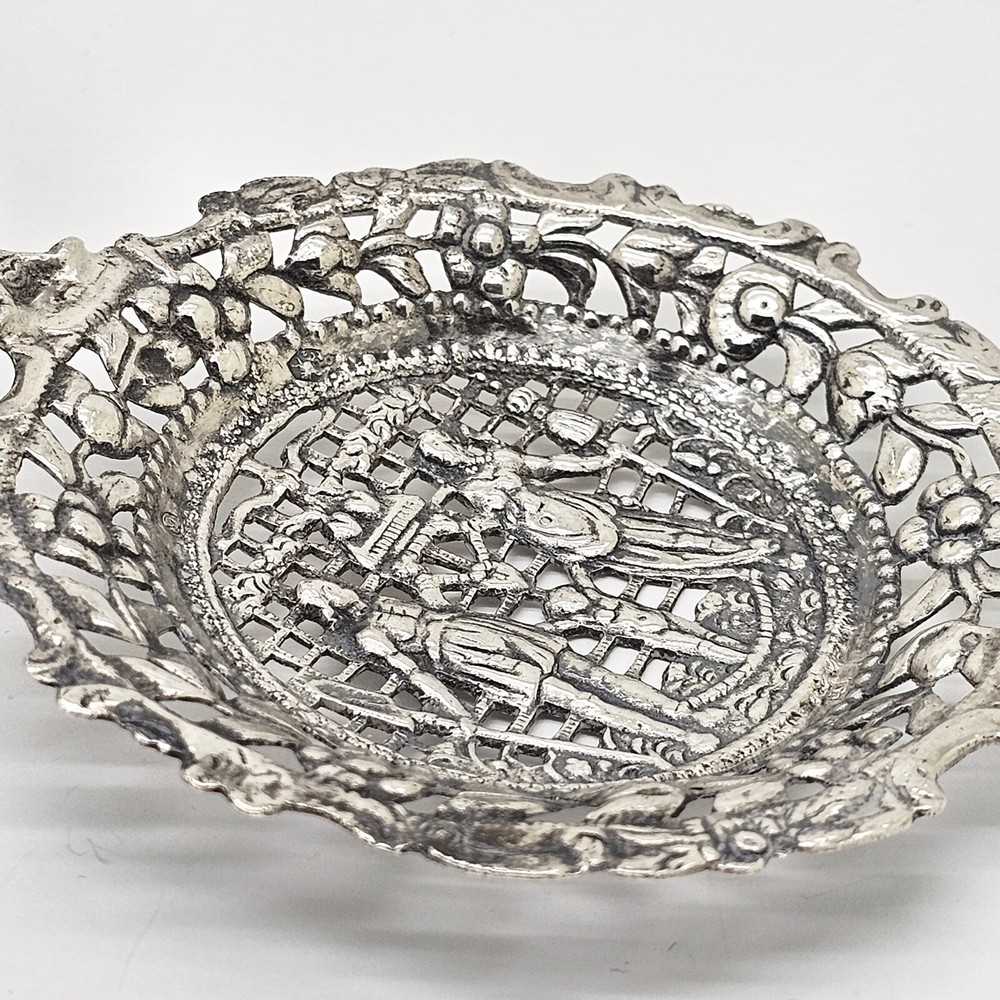 FANCY 1900 DUTCH .833 SOLID SILVER SCENERY DECOR BIRD HANDLE STRAINER,8.75"
